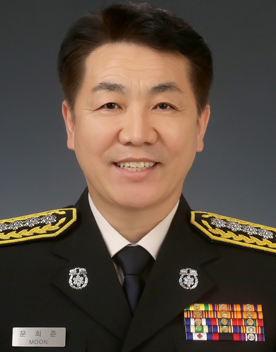 문희준 증명사진