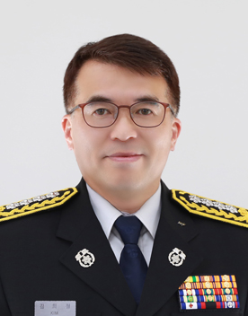 김희철 증명사진