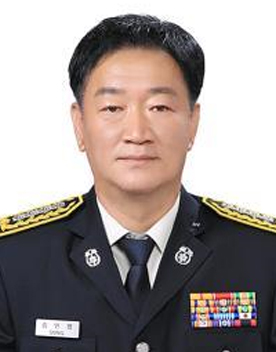 송민영 증명사진
