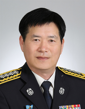 김종률 증명사진
