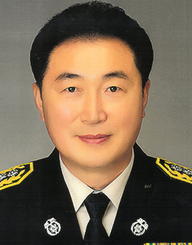 정선모 증명사진