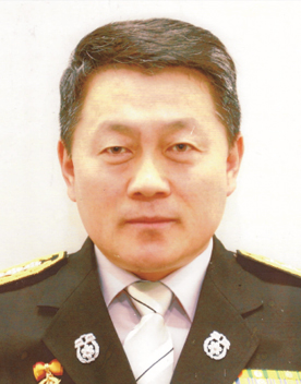 장용주 증명사진