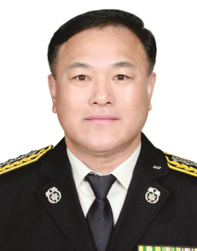 김관호 증명사진