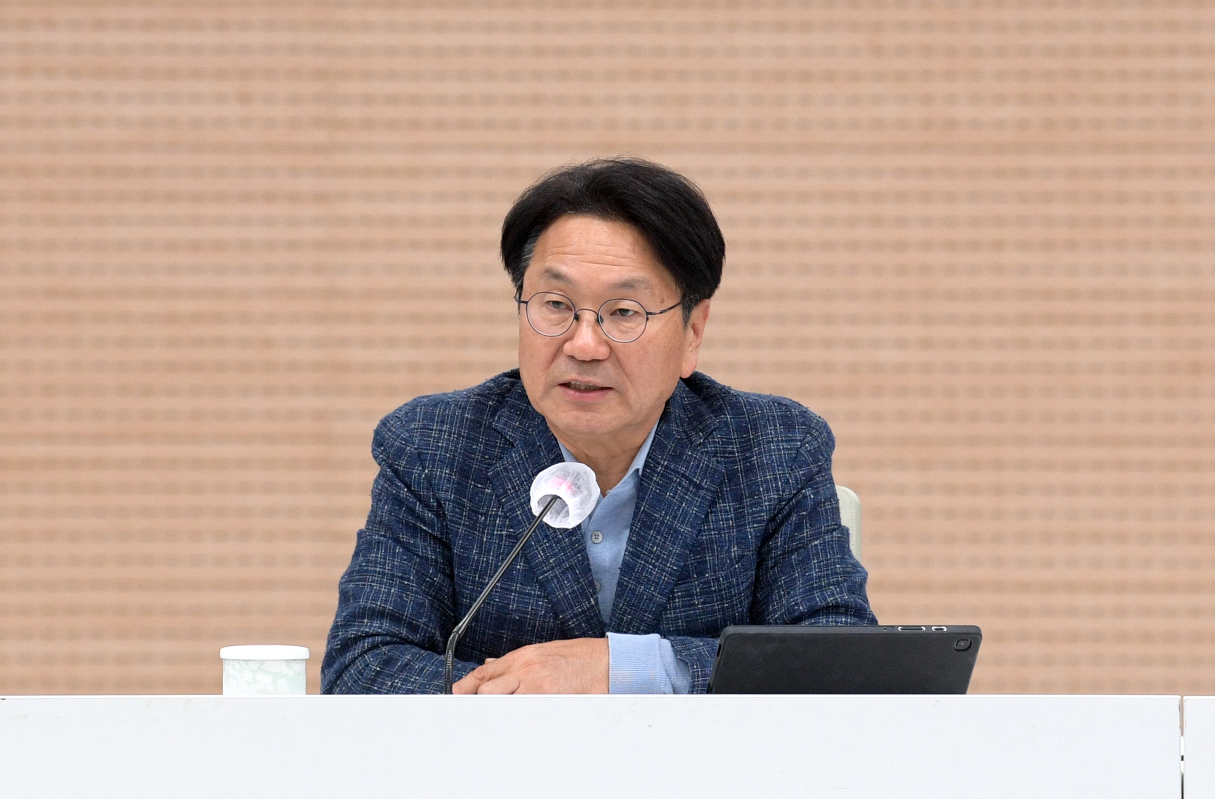 강기정 광주광역시장이 19일 오전 시청 중회의실에서 열린 확대간부회의를 주재하고 있다. /광주광역시 제공
