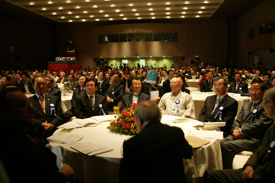 2007 광주디자인비엔날레 세계디자인평화기념조형물 점등식